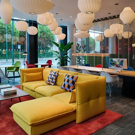 Citizenm St Patrick's Hotel 4*