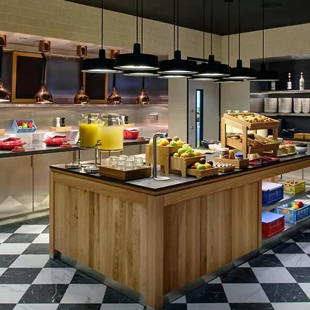 Citizenm St Patrick's 4*