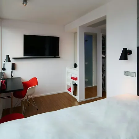 Hotel Citizenm St Patrick's 4*